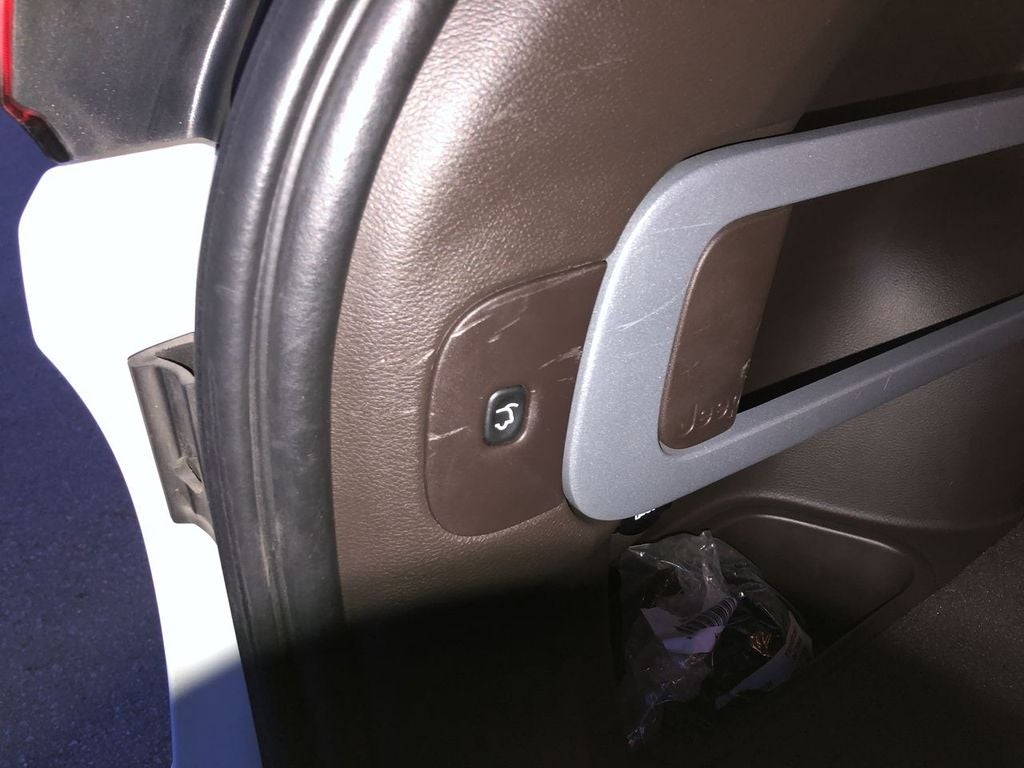 2017 Jeep Cherokee Overland