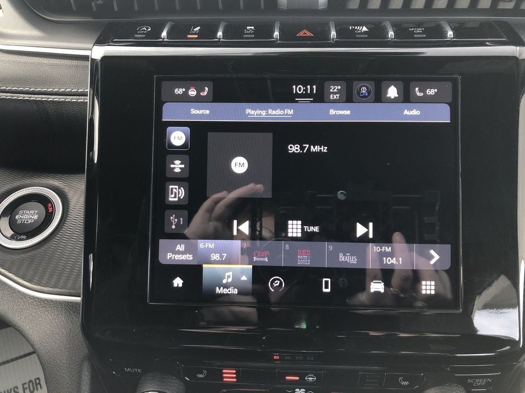 2023 Jeep Grand Cherokee L Altitude 4x4