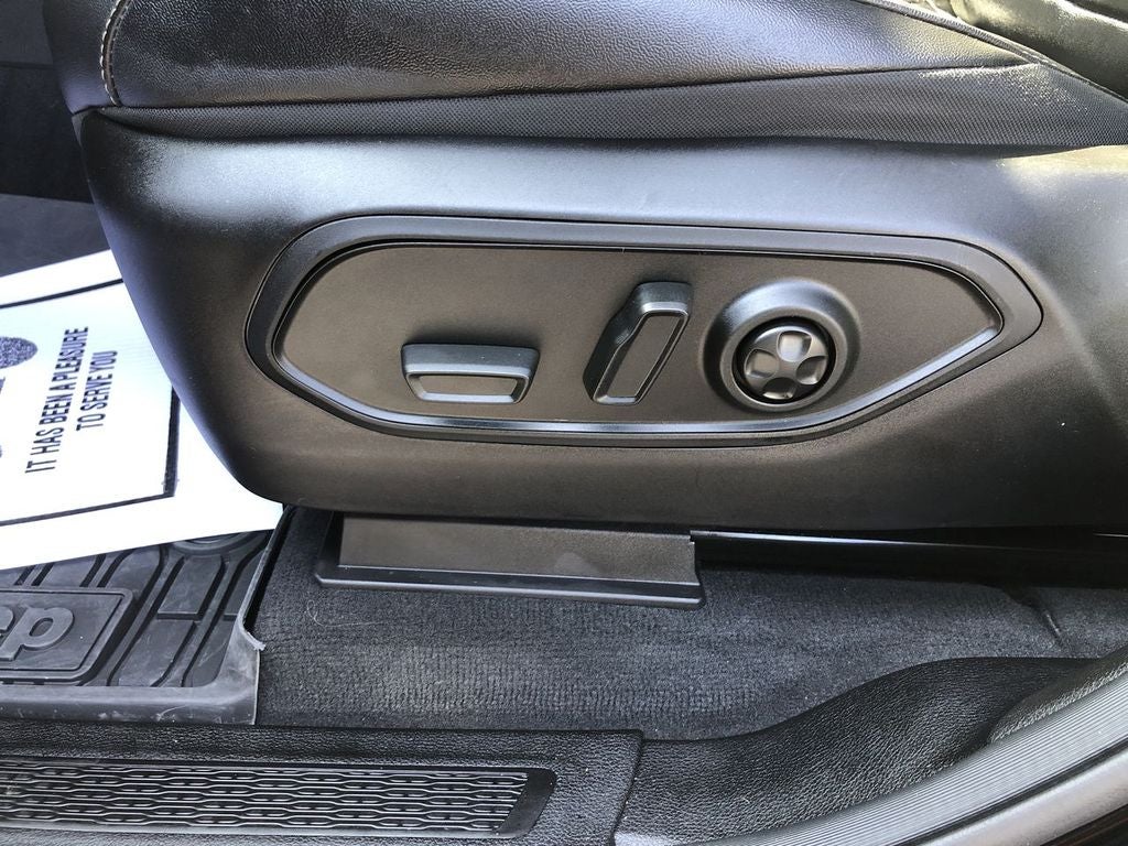 2025 Jeep Grand Cherokee L Limited 4x4