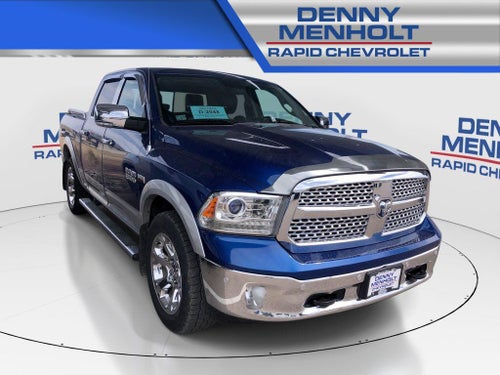 2017 RAM 1500 Laramie Crew Cab 4x4 5'7" Box
