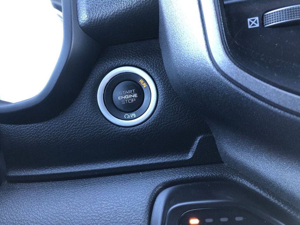 2024 RAM 1500 Tradesman Crew Cab 4x4 5'7" Box