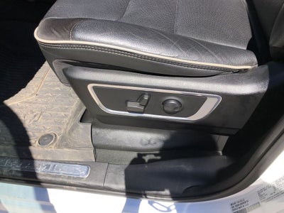 2022 RAM 1500 Laramie Crew Cab 4x4 5'7" Box