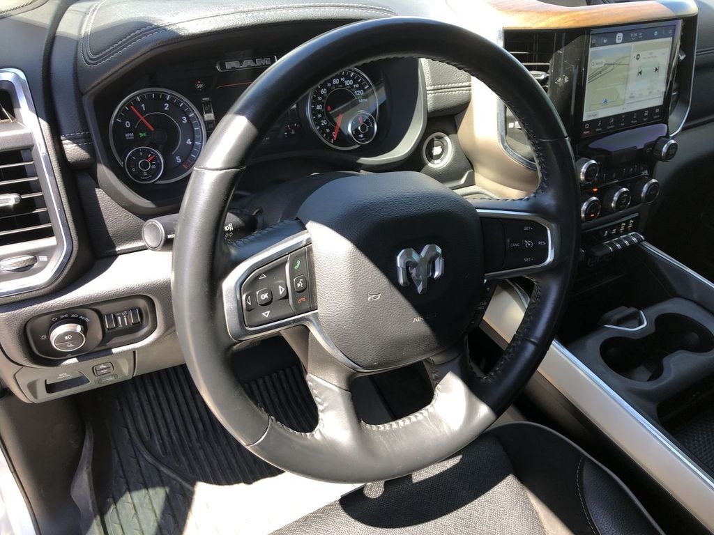 2022 RAM 1500 Laramie Crew Cab 4x4 5'7" Box