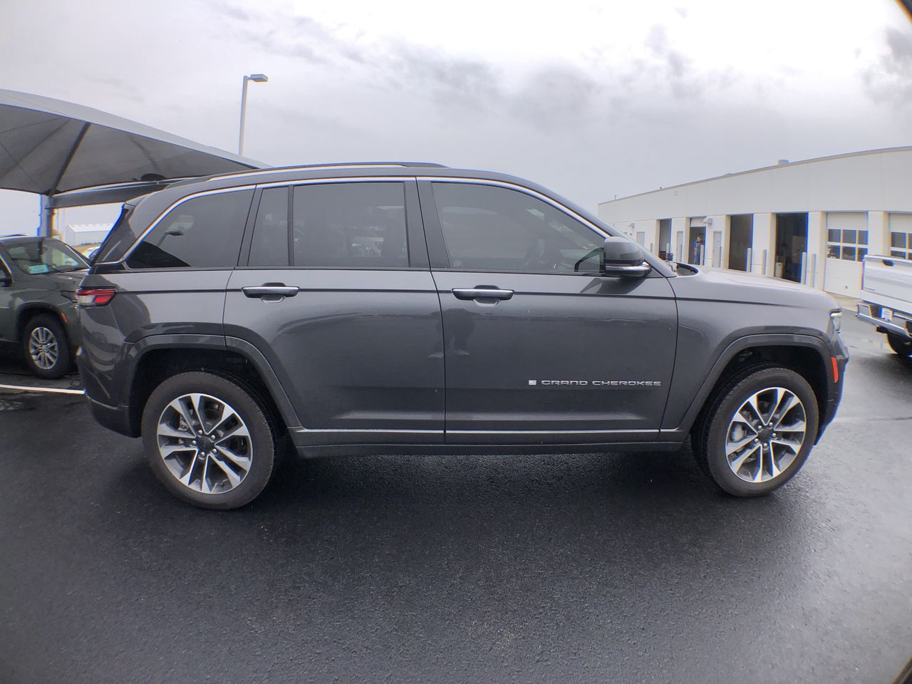 2023 Jeep GRANC NA