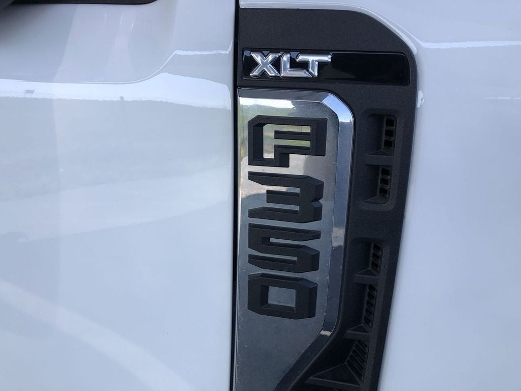 2023 Ford Super Duty F-350 SRW XL