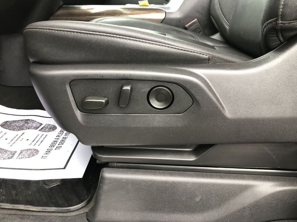 2025 Chevrolet Silverado 3500 HD LT DRW