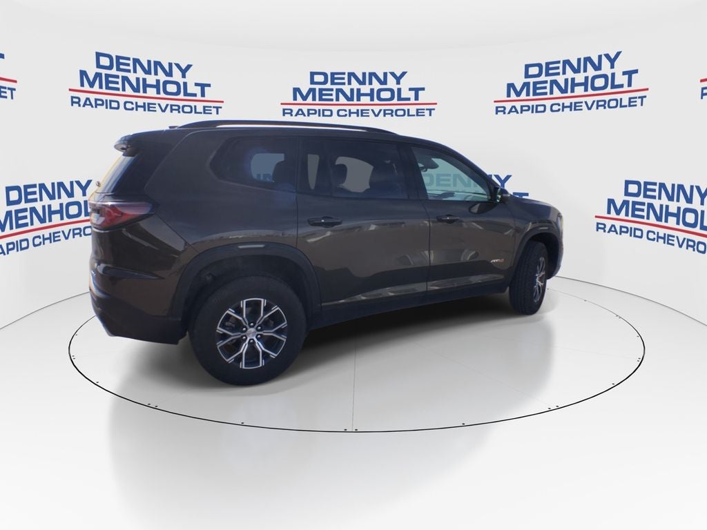 2024 GMC Acadia AT4