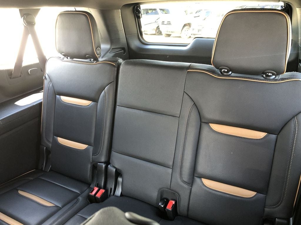 2022 GMC Yukon XL AT4