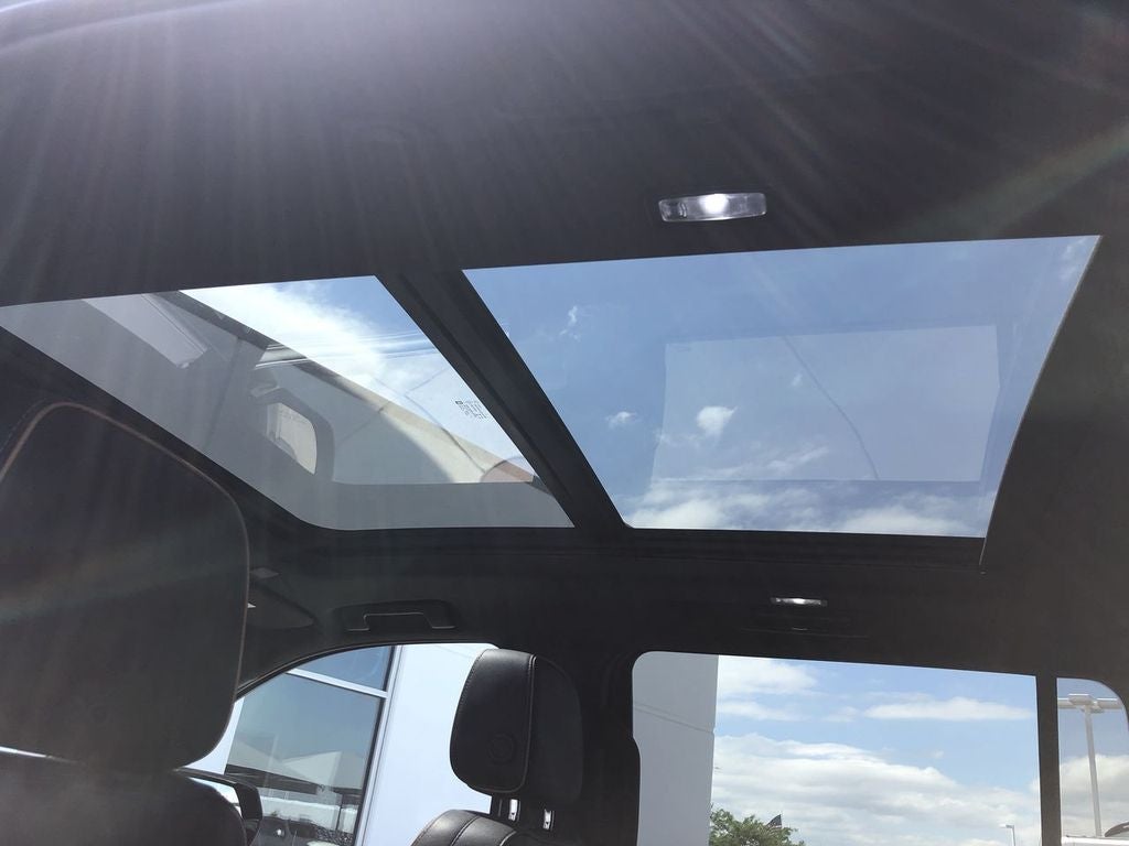 2022 GMC Yukon XL AT4