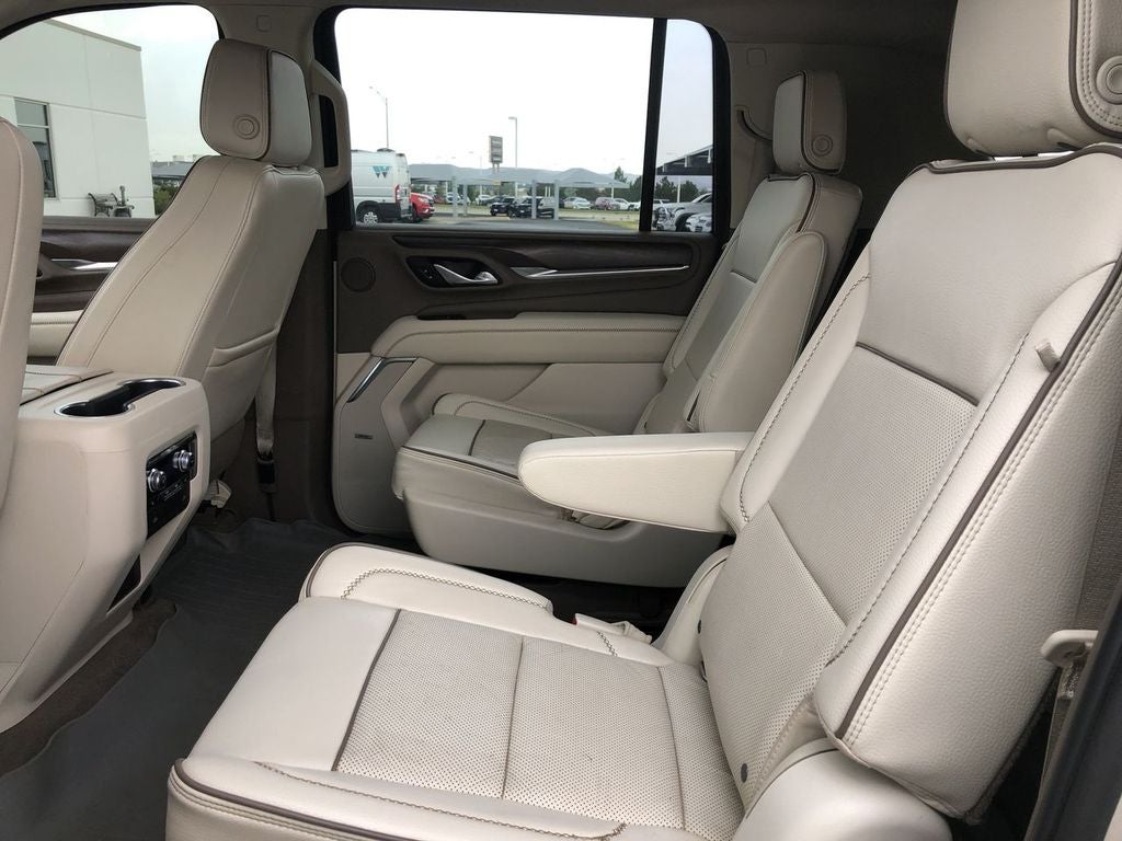 2021 GMC Yukon XL Denali - Photo 13