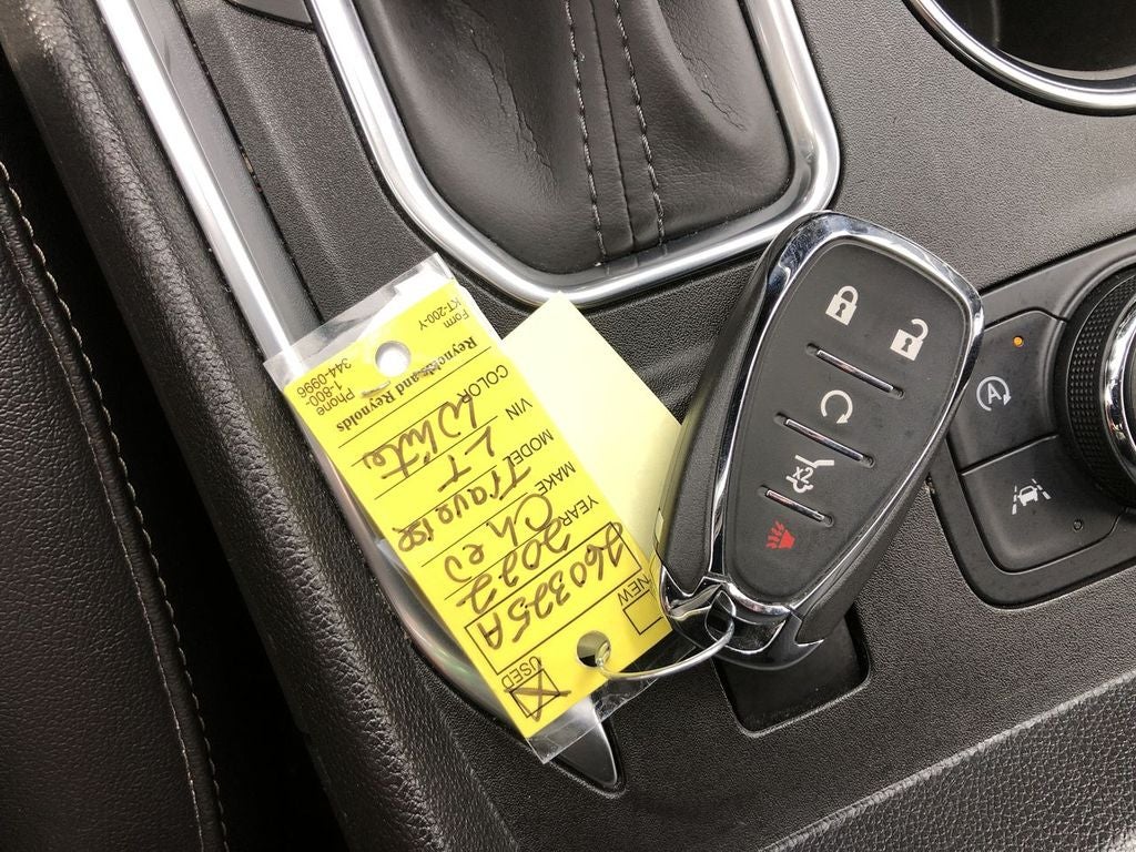 2022 Chevrolet Traverse LT Leather
