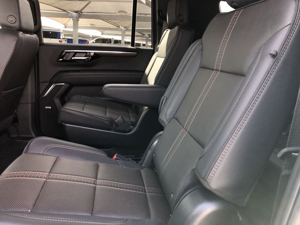 2025 Chevrolet Suburban High Country