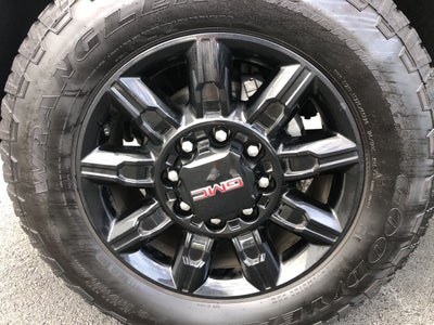 2025 GMC Sierra 2500 HD AT4