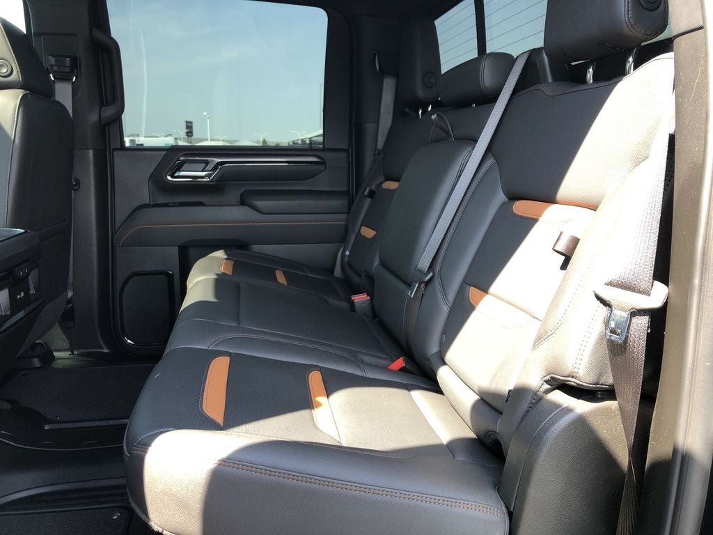 2025 GMC Sierra 3500 HD AT4