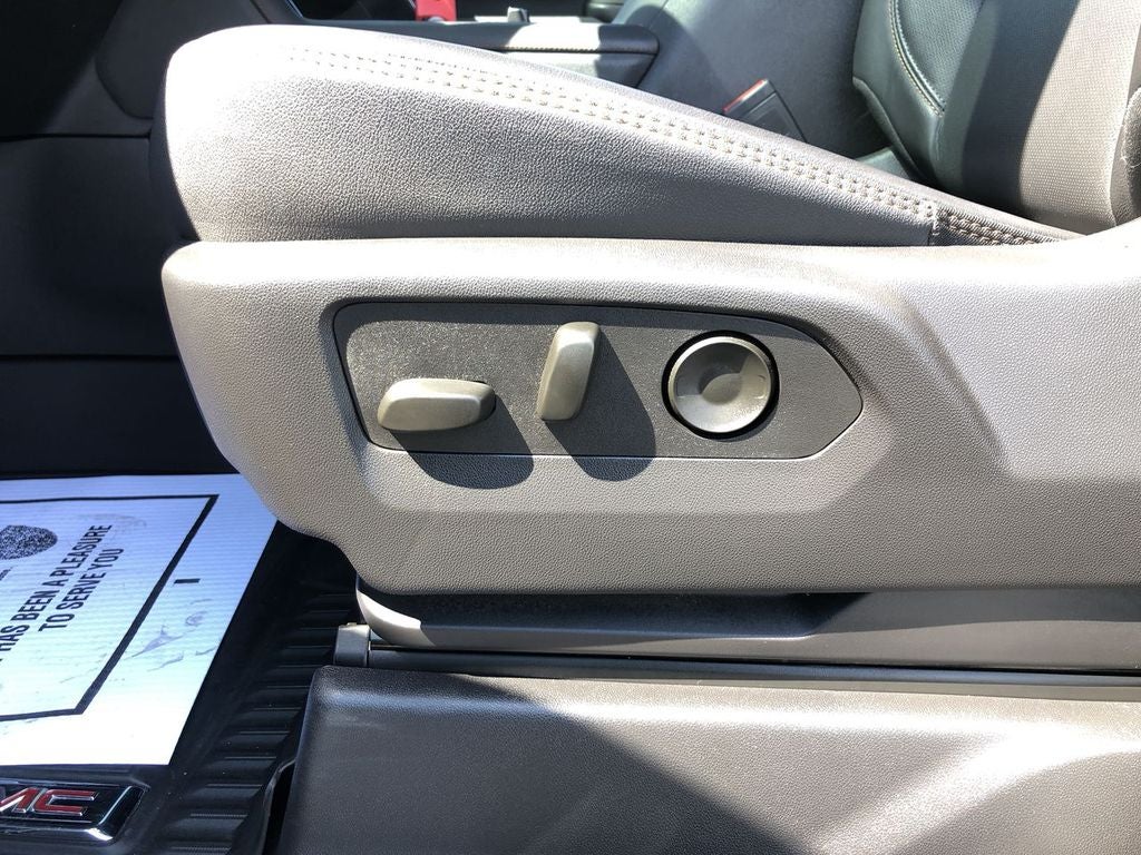 2025 GMC Sierra 3500 HD AT4