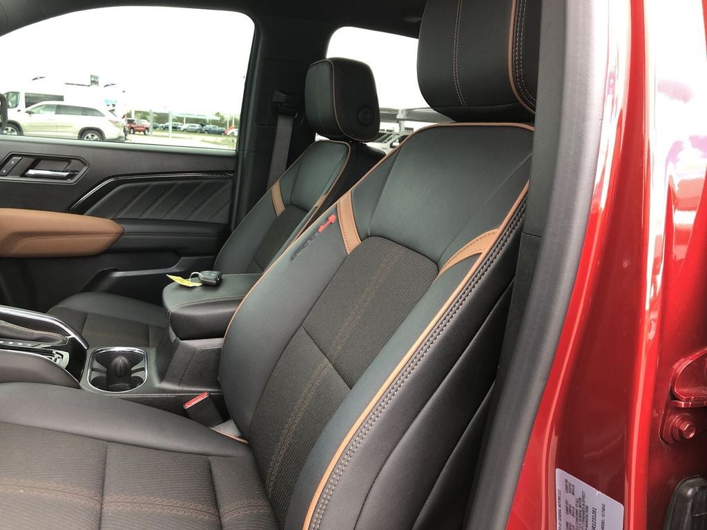 2024 GMC Canyon AT4