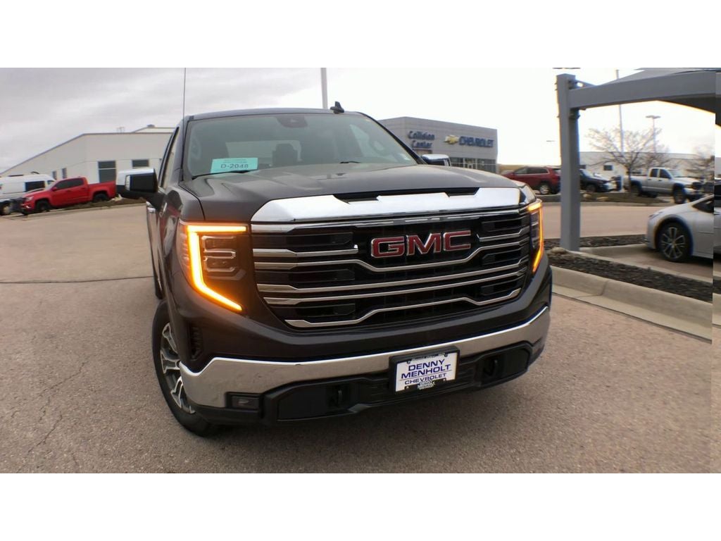 2025 GMC Sierra 1500 SLT
