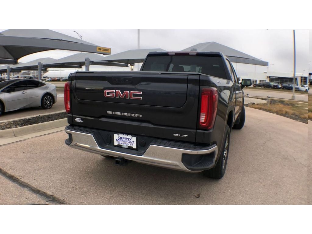 2025 GMC Sierra 1500 SLT