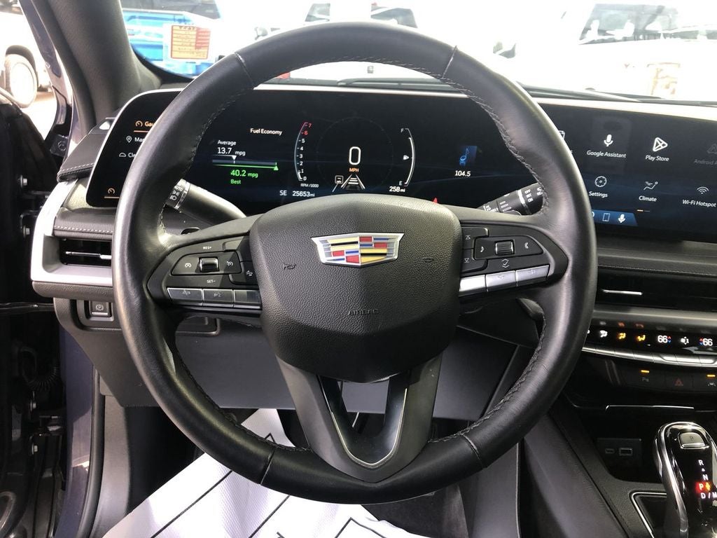 2025 Cadillac XT4 Premium Luxury