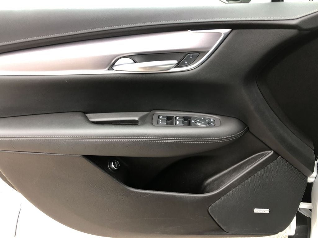 2022 Cadillac XT5 Luxury