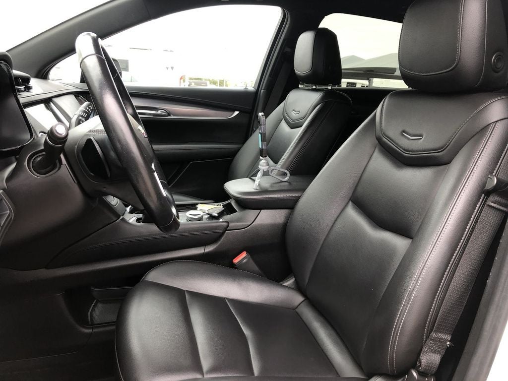 2022 Cadillac XT5 Luxury