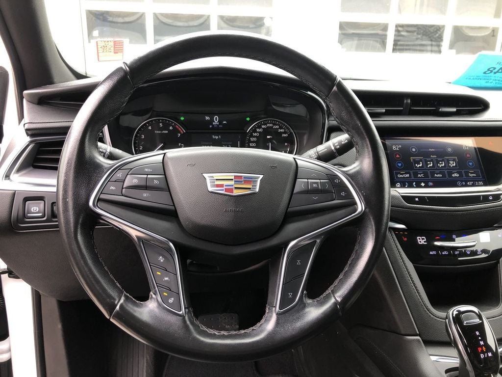 2022 Cadillac XT5 Luxury