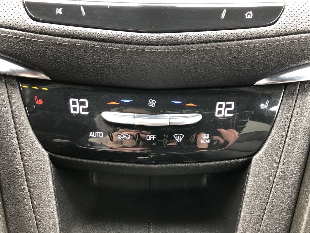 2022 Cadillac XT5 Luxury