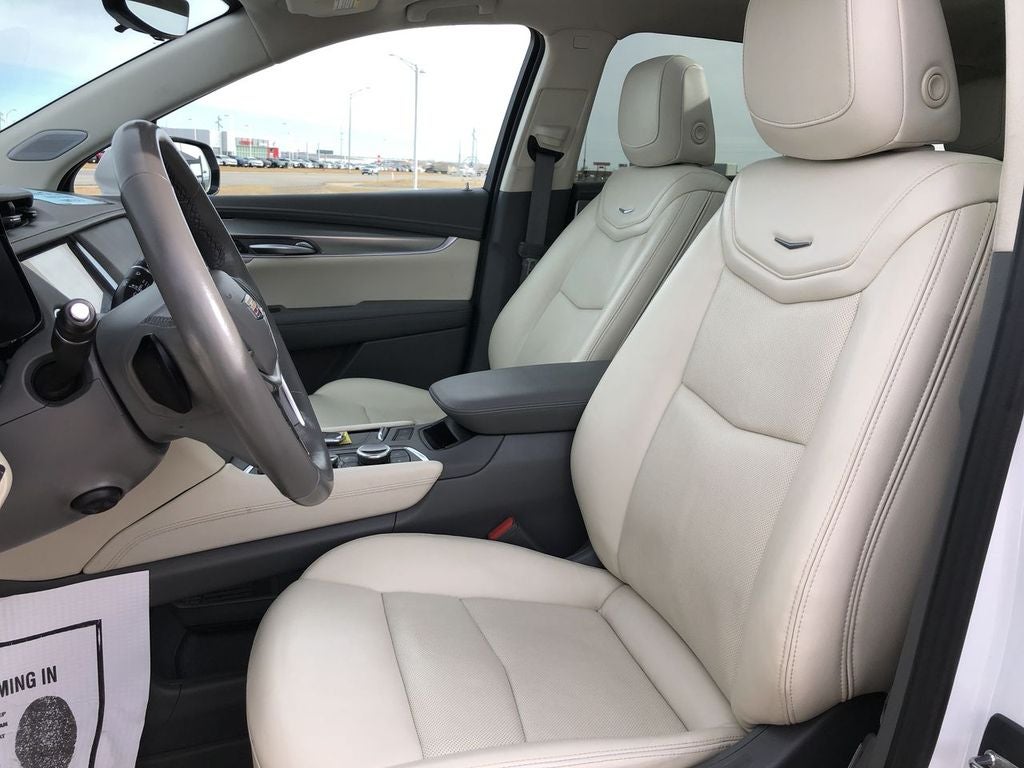 2023 Cadillac XT5 Premium Luxury