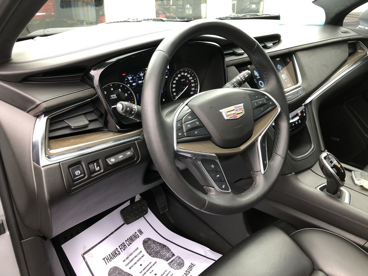 2017 Cadillac XT5 Platinum AWD