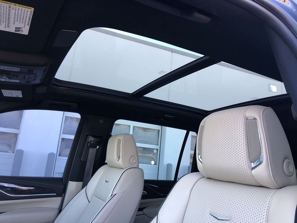 2023 Cadillac Escalade ESV Premium Luxury