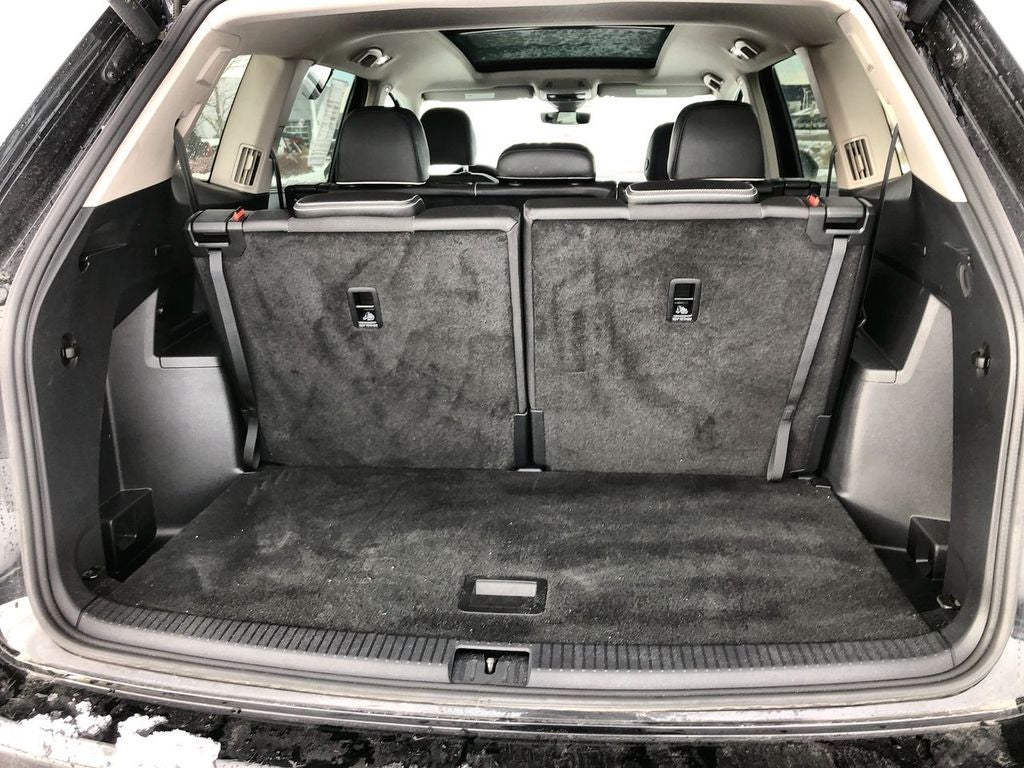 2025 Volkswagen Atlas 2.0T SEL Premium R-Line