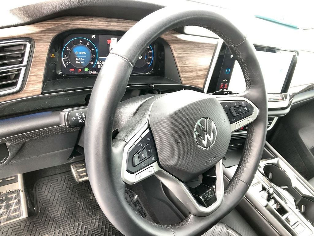 2025 Volkswagen Atlas 2.0T SEL Premium R-Line