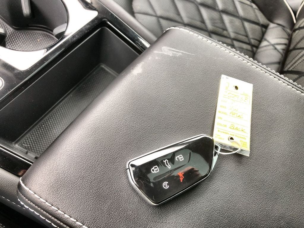 2025 Volkswagen Atlas 2.0T SEL Premium R-Line