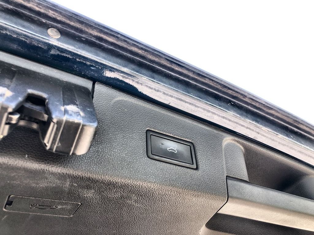 2022 Volkswagen Atlas 3.6L V6 SEL Premium R-Line