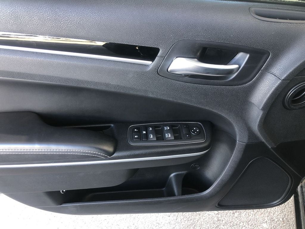 2022 Chrysler 300 300S