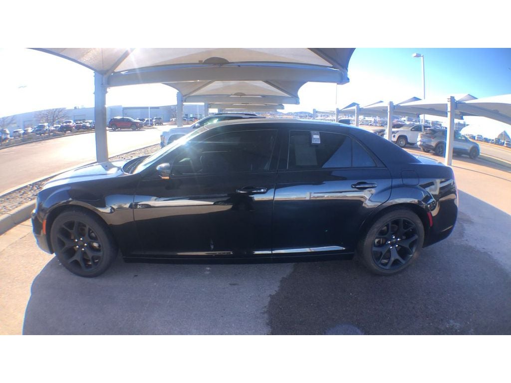 2022 Chrysler 300 300S