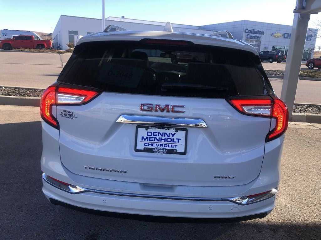2023 GMC Terrain Denali