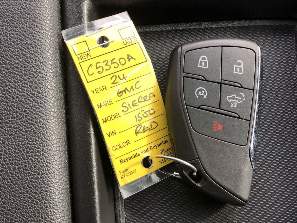 2024 GMC Sierra 1500 Elevation