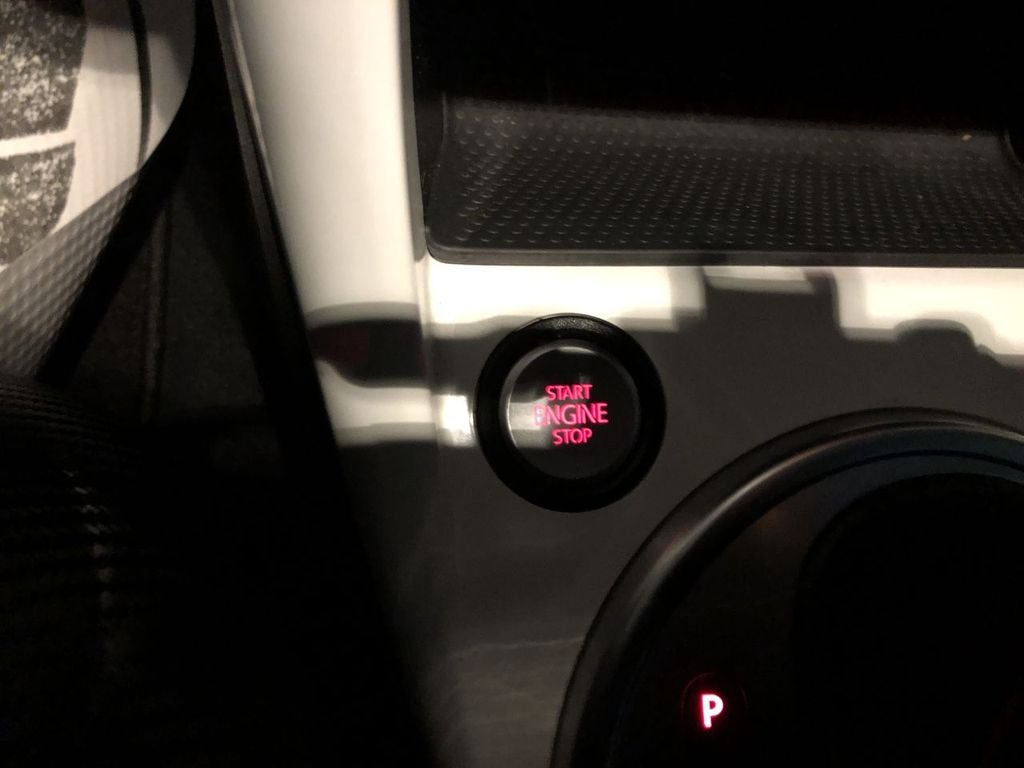 2018 Volkswagen Beetle SE