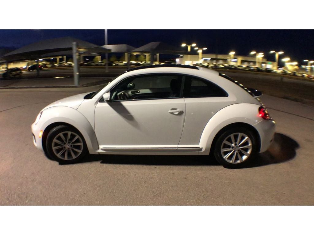 2018 Volkswagen Beetle SE