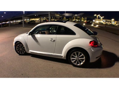 2018 Volkswagen Beetle SE