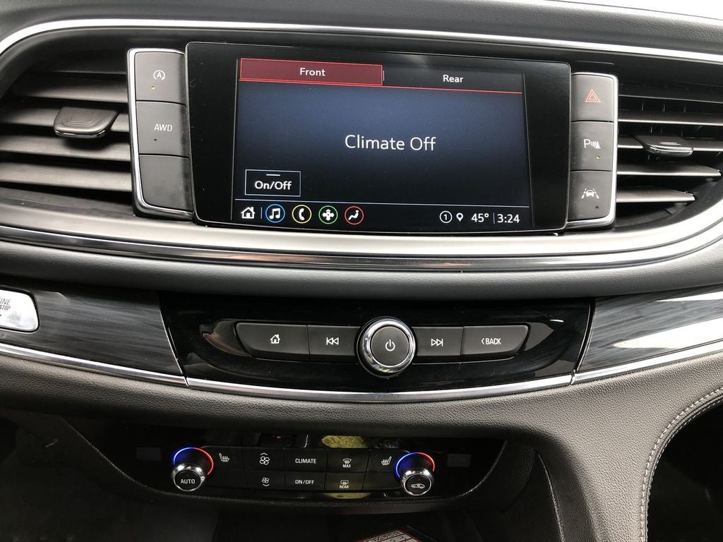 2023 Buick Enclave Essence