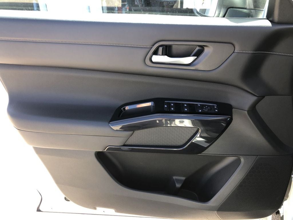 2022 Nissan Pathfinder SV 4WD