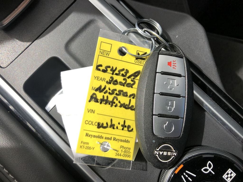 2022 Nissan Pathfinder SV 4WD