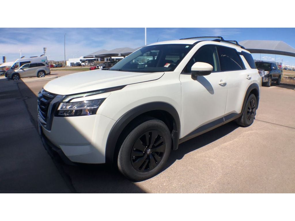 2022 Nissan Pathfinder SV 4WD