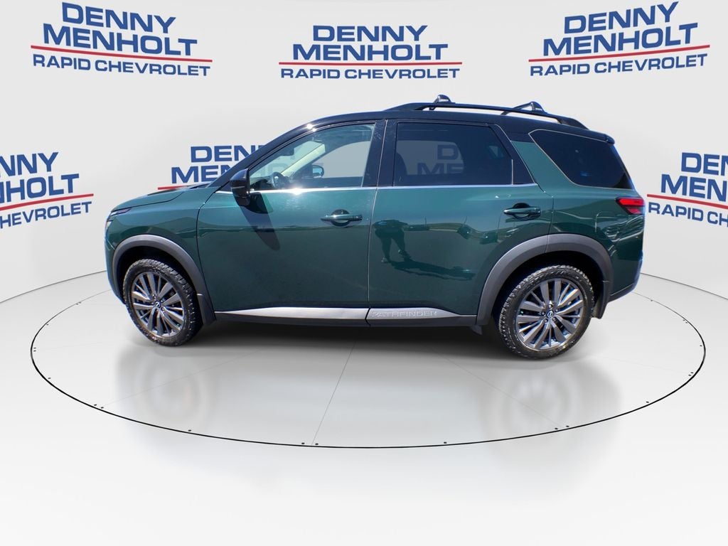 2022 Nissan Pathfinder SL