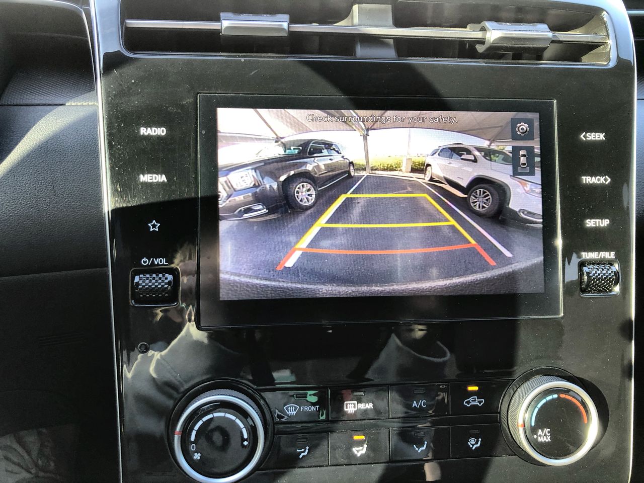 2024 Hyundai Santa Cruz SE