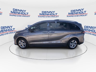 2022 Toyota Sienna XSE