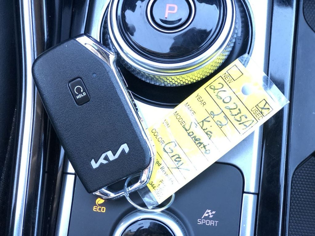 2022 Kia Sorento Plug-In Hybrid SX