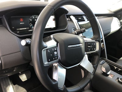 2024 Land Rover Discovery P300 S